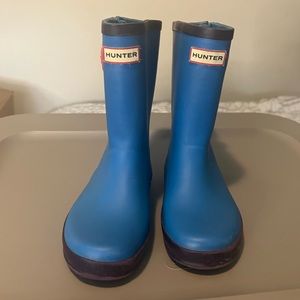 Blue Hunter Kids Rainboots Size 12.